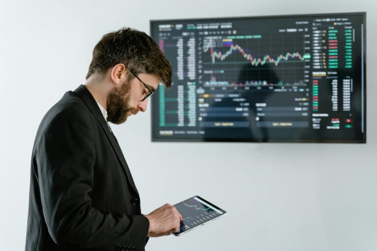 "How to use a digital wallet for crypto securely in 2025"