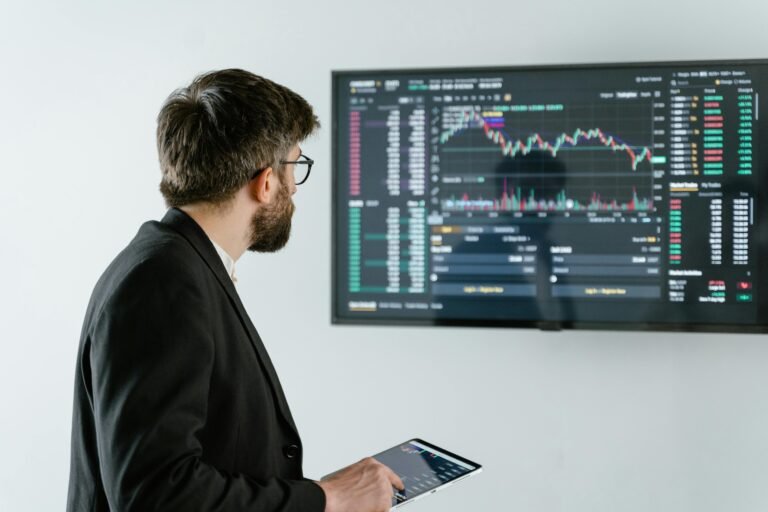 Is Cryptocurrency Easy to Learn Without Finance? (2025