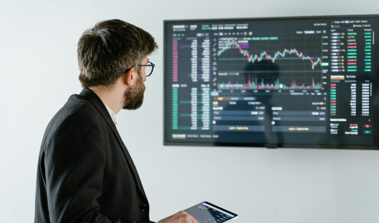 Is Cryptocurrency Easy to Learn Without Finance? (2025 Beginner Guide)